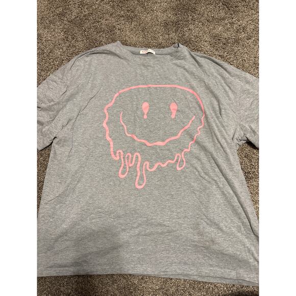 ROMWE Gray Pink Drip Smiley Face Oversized Tee Women's Size Small - Picture 1 of 3